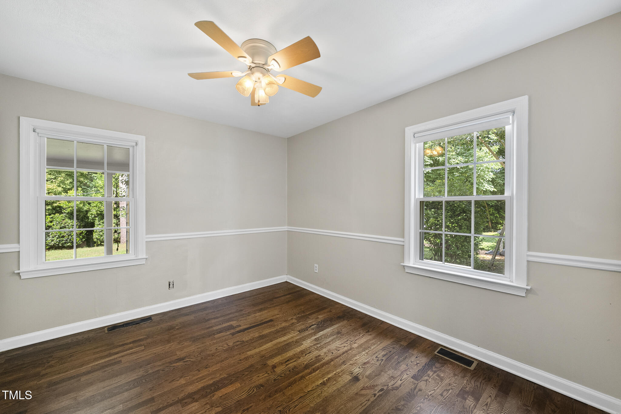 2510 Springhill Avenue Raleigh, NC 27603 - Photo 7 of 18 DSC04903