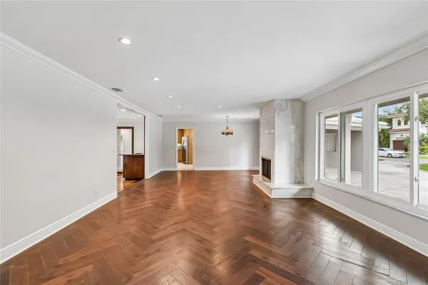 $8,700 | 99 Ladoga Avenue, Tampa, FL 33606