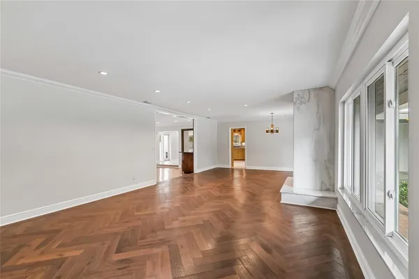 $8,700 | 99 Ladoga Avenue, Tampa, FL 33606