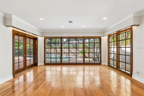 $8,700 | 99 Ladoga Avenue, Tampa, FL 33606