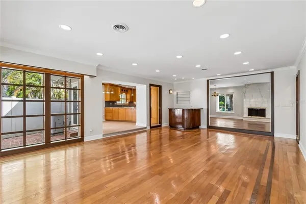 $8,700 | 99 Ladoga Avenue, Tampa, FL 33606