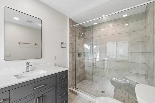 $8,700 | 99 Ladoga Avenue, Tampa, FL 33606