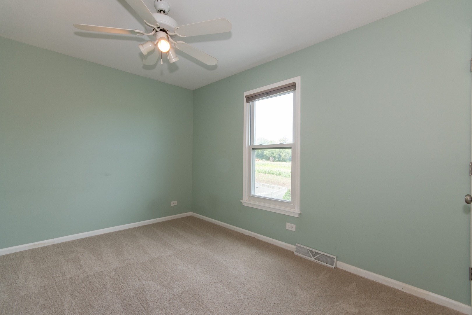 2806 Miller Road Geneva, IL 60134 - Photo 15 of 21