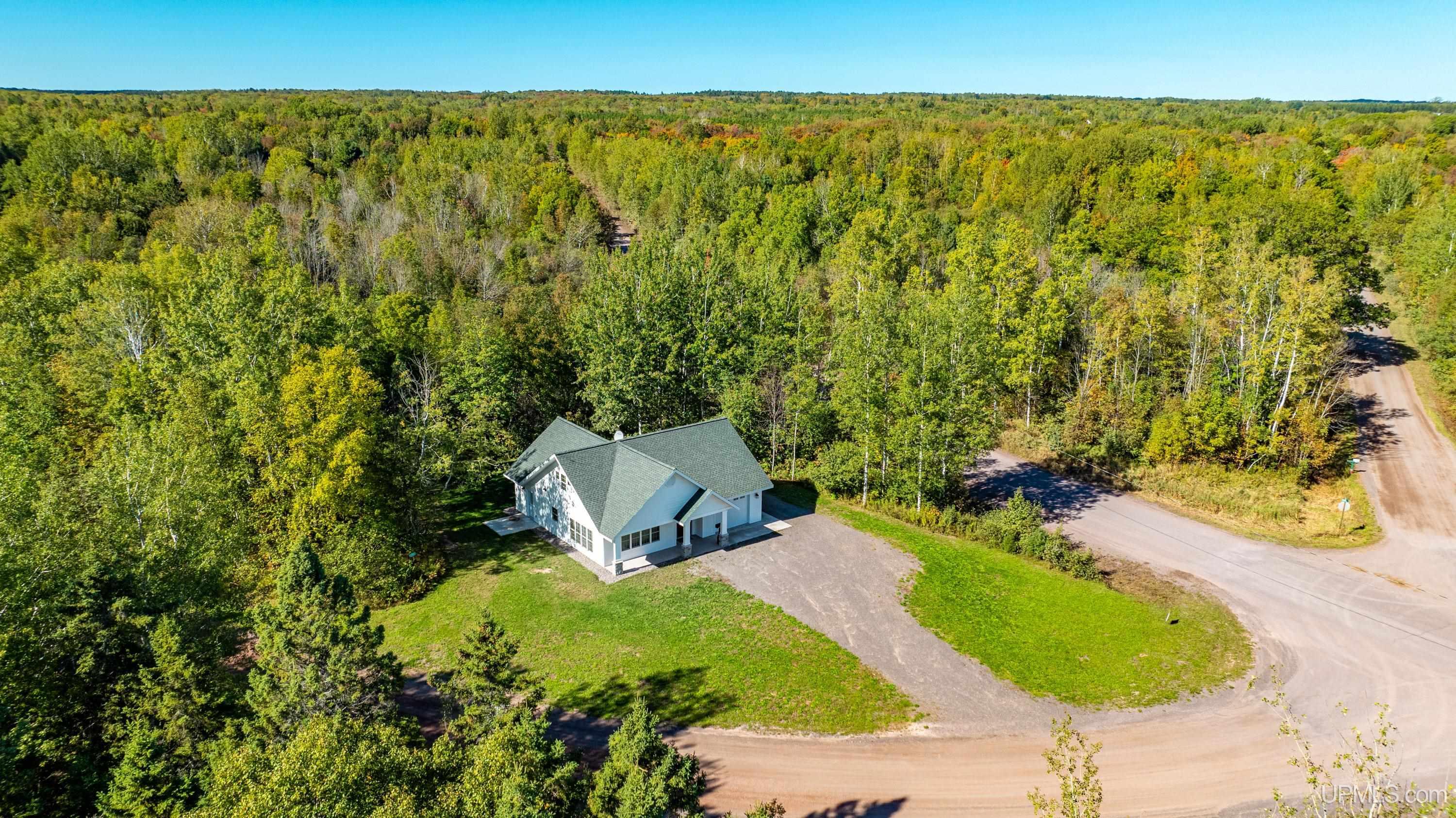 25488 South Oneco Road Calumet, MI 49913 - Photo 1 of 66