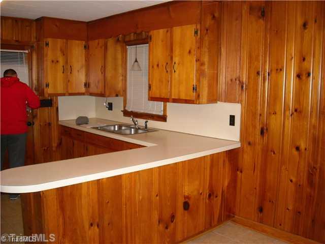1505 Helmstetler Road Lexington, NC 27295 - Photo 4 of 8 Kitchen.