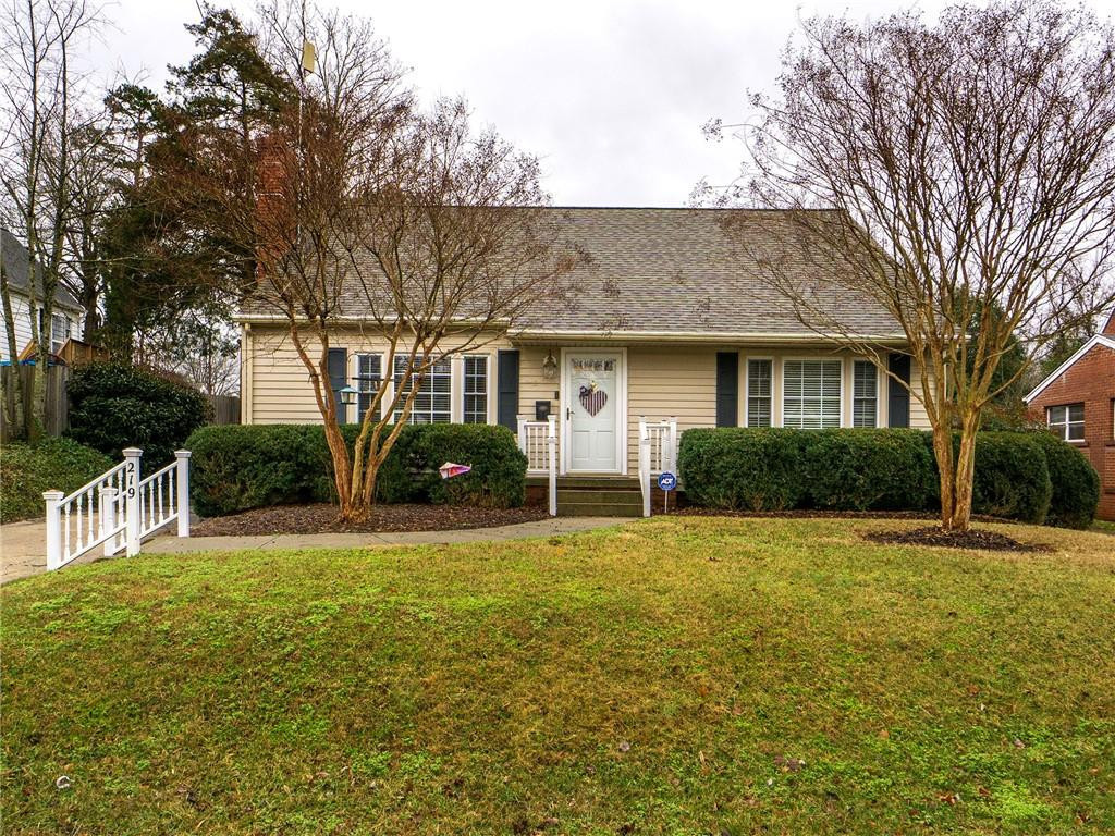 219 Rolling Road Burlington, NC 27217 - Photo 1 of 29 Gallery Image 1