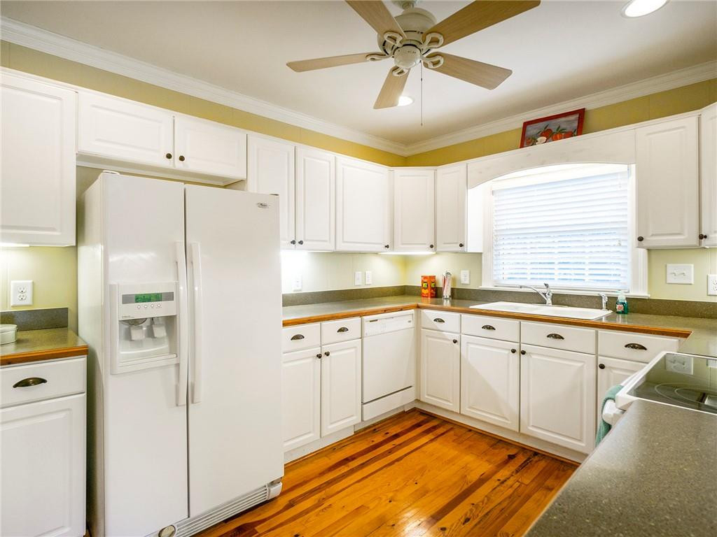 219 Rolling Road Burlington, NC 27217 - Photo 7 of 29 Gallery Image 7