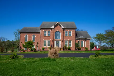 $1,250,000 | 2132 Neelys Bend Road, Madison, TN 37115