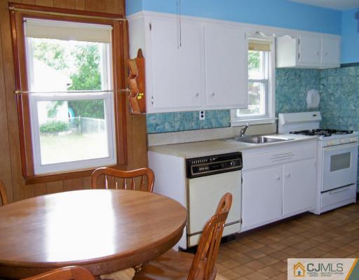 32 Highview Road East Brunswick, NJ 08816 - Photo 3 of 7 Gallery Image 3