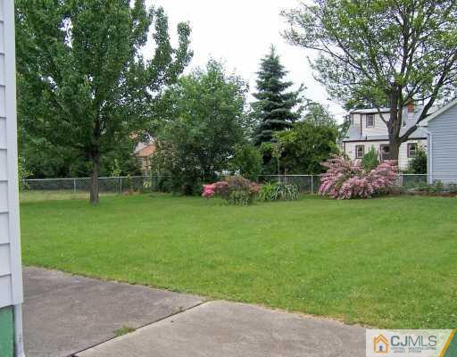 32 Highview Road East Brunswick, NJ 08816 - Photo 7 of 7 Gallery Image 7