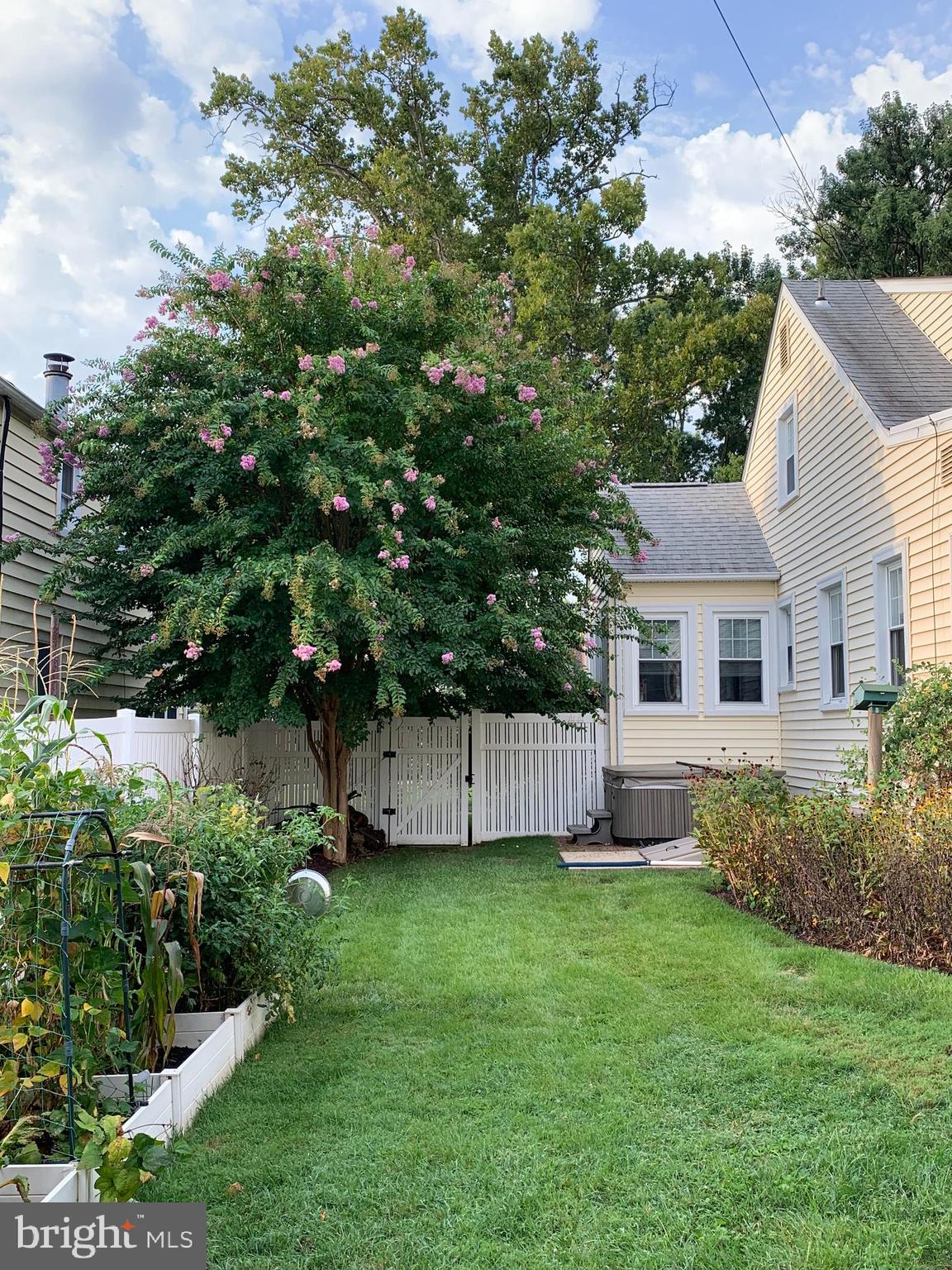 502 Forest View Road Linthicum Heights, MD 21090 - Photo 2 of 73