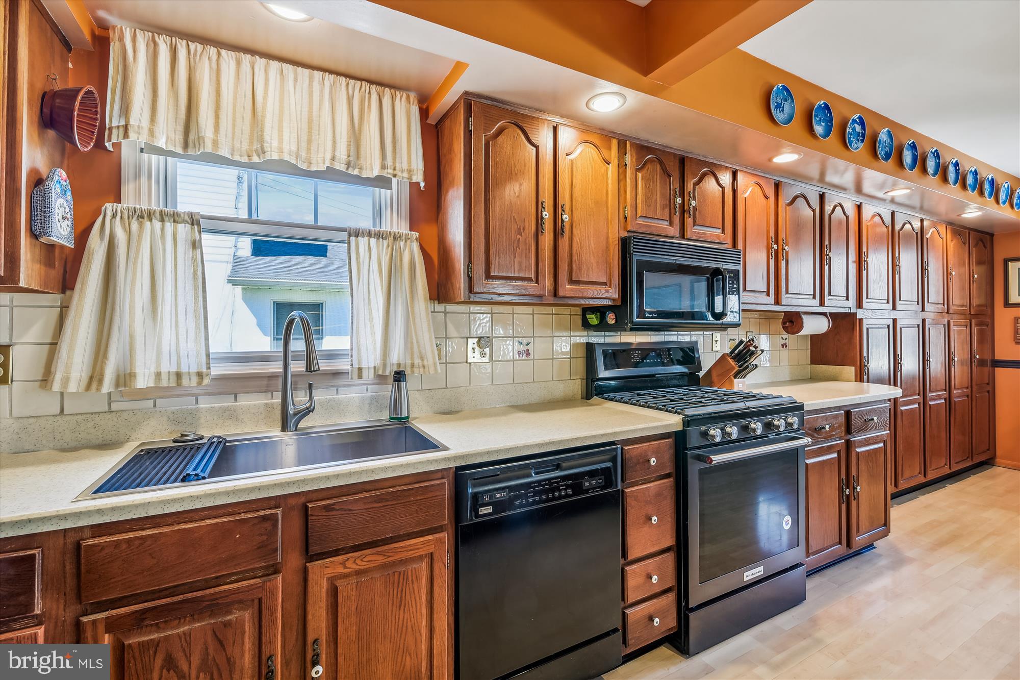 502 Forest View Road Linthicum Heights, MD 21090 - Photo 44 of 73 Kitchen