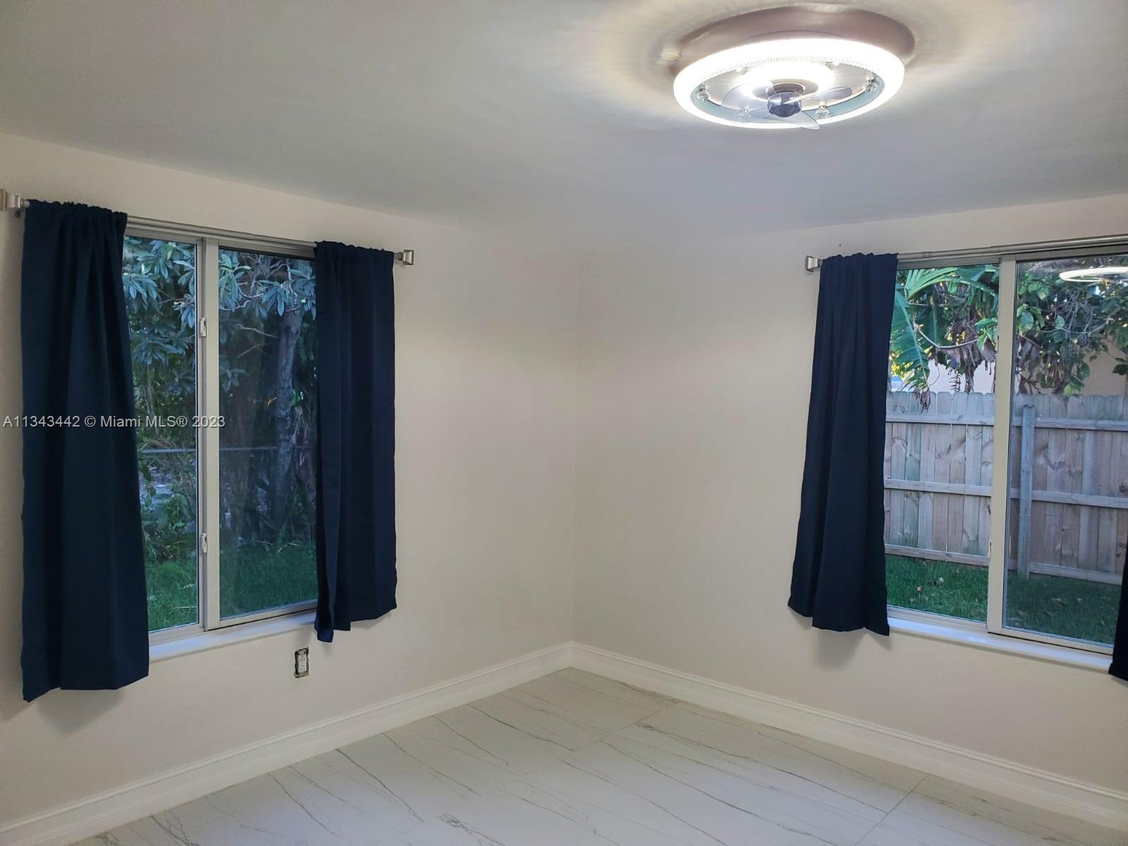 296 Northwest 110th Street Miami, FL 33168 - Photo 15 of 19
