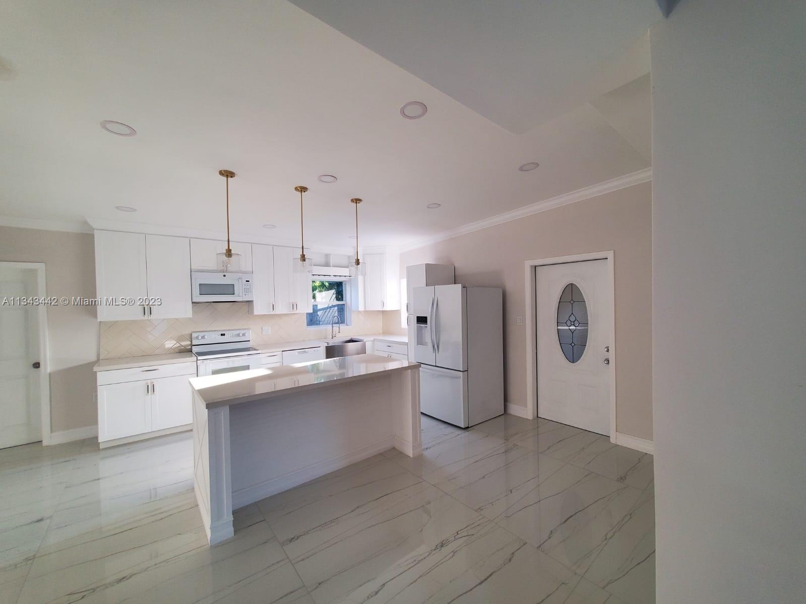 296 Northwest 110th Street Miami, FL 33168 - Photo 5 of 19