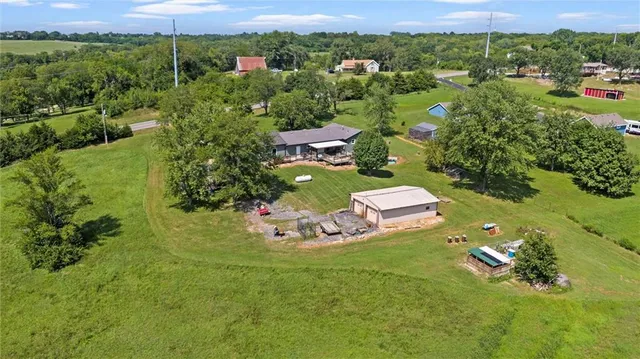 $450,000 | 17739 Eisenhower Road, Leavenworth, KS 66048