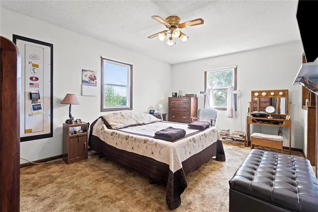 $450,000 | 17739 Eisenhower Road, Leavenworth, KS 66048