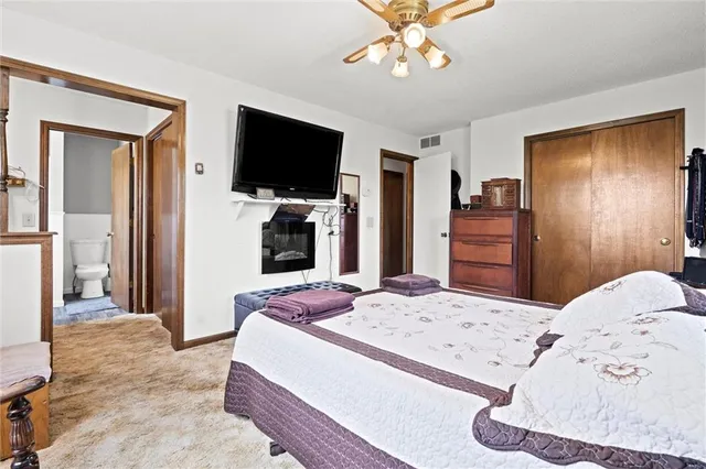 $450,000 | 17739 Eisenhower Road, Leavenworth, KS 66048