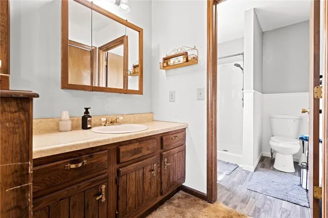 $450,000 | 17739 Eisenhower Road, Leavenworth, KS 66048