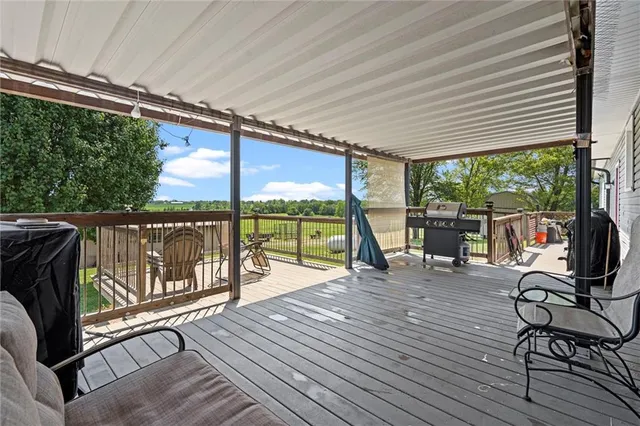 $450,000 | 17739 Eisenhower Road, Leavenworth, KS 66048