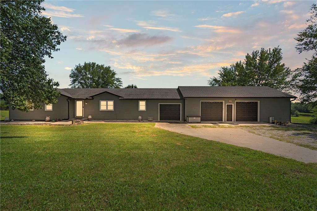 17739 Eisenhower Road Leavenworth, KS 66048 - Photo 8 of 46