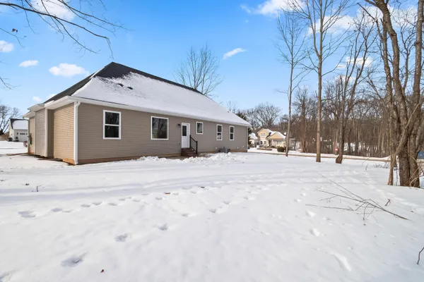 $518,000 | 64 Arapaho Trail, Coldwater, MI 49036