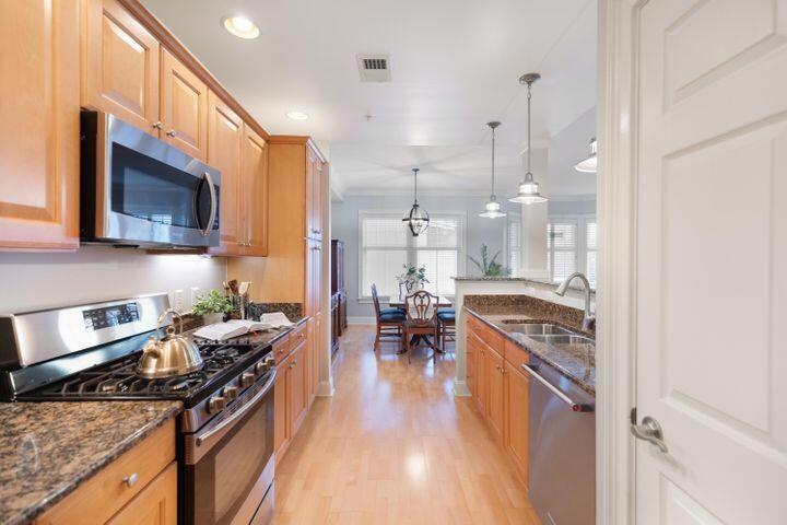 498 Albemarle Road, Unit 310 Charleston, SC 29407 - Photo 14 of 24 Kitchen 4