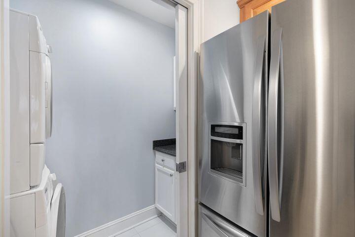 498 Albemarle Road, Unit 310 Charleston, SC 29407 - Photo 15 of 24 Laundry Room
