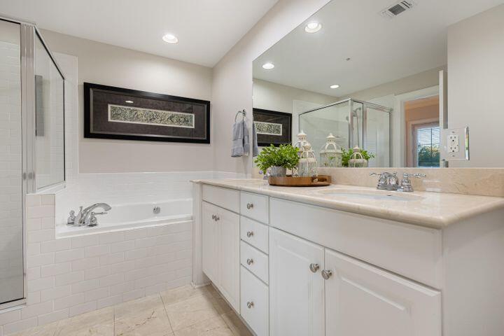 498 Albemarle Road, Unit 310 Charleston, SC 29407 - Photo 21 of 24 Bathroom