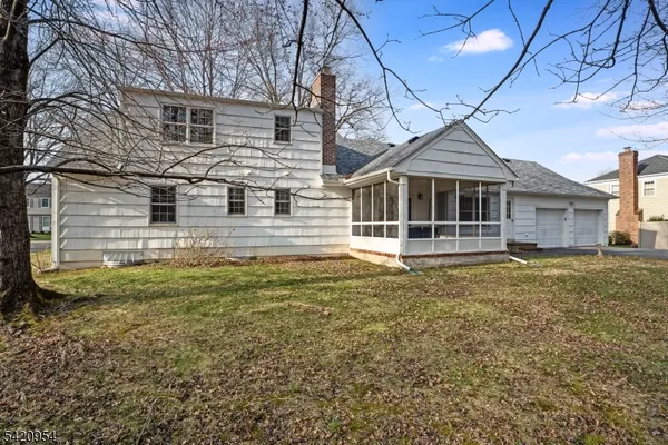 $8,000 | 7 Village Road, Florham Park, NJ 07932