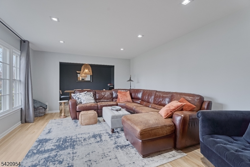 7 Village Road Florham Park, NJ 07932 - Photo 5 of 30