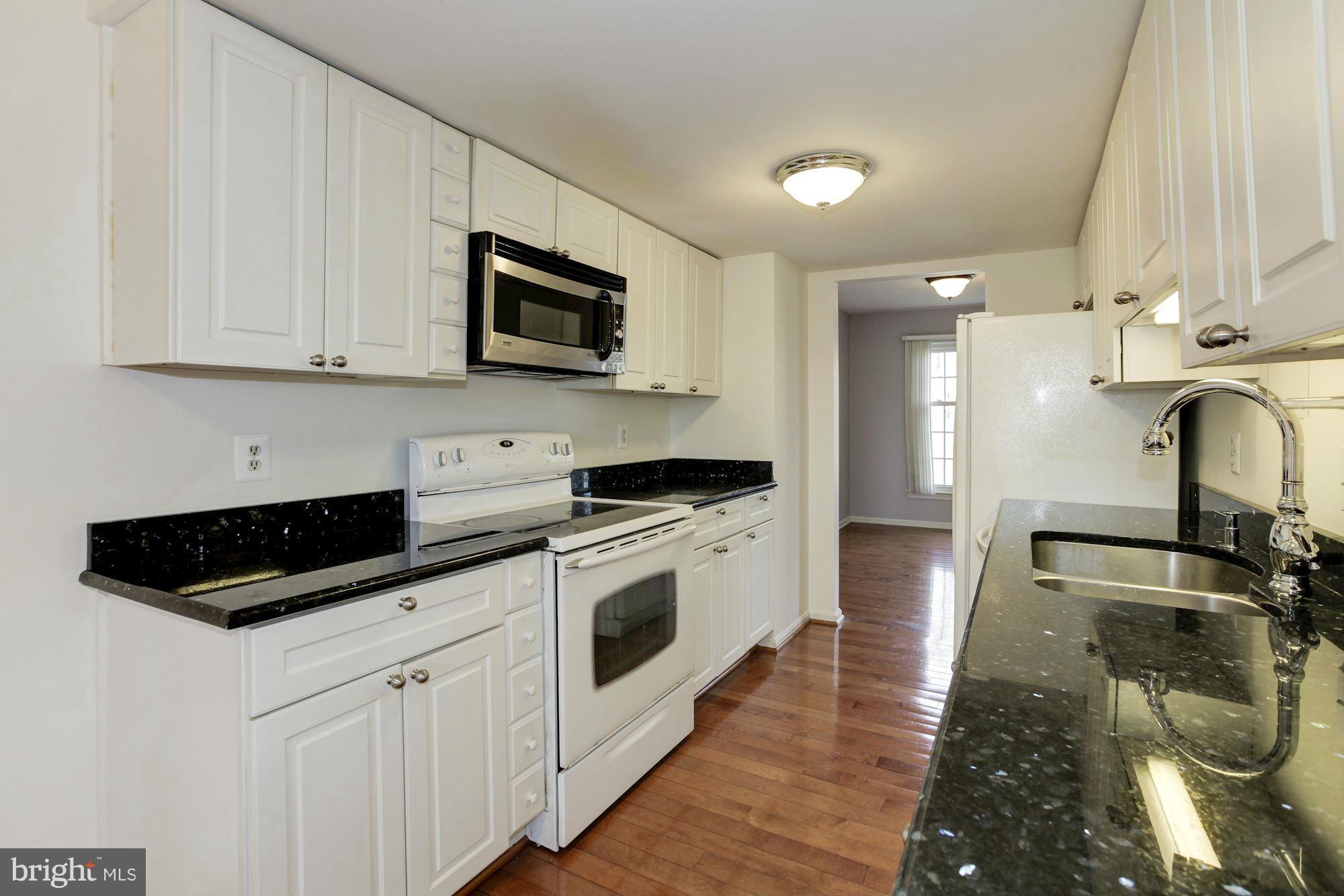 7328 Greentree Road Bethesda, MD 20817 - Photo 11 of 30 Kitchen