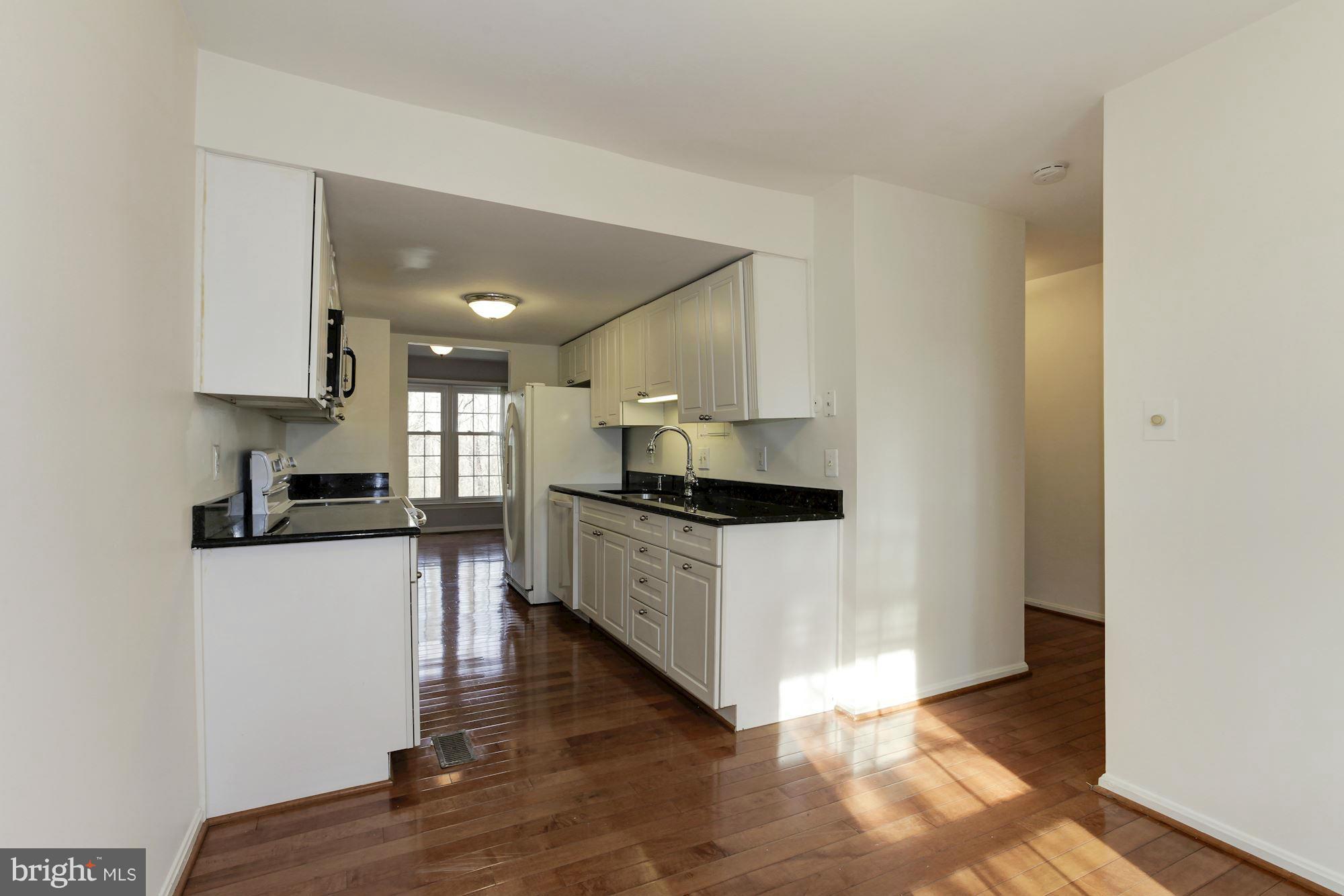 7328 Greentree Road Bethesda, MD 20817 - Photo 13 of 30 Kitchen