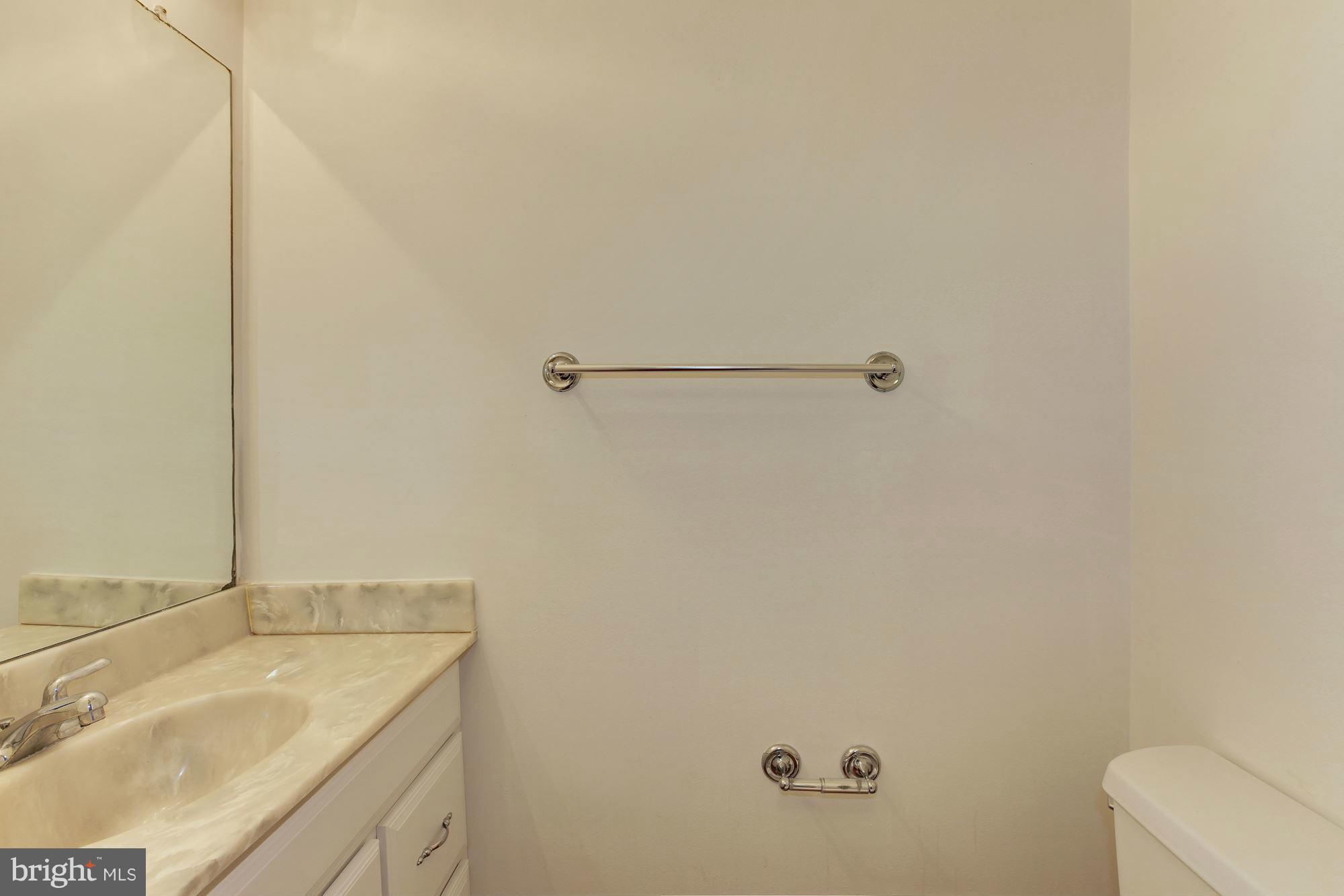 7328 Greentree Road Bethesda, MD 20817 - Photo 14 of 30 Bath