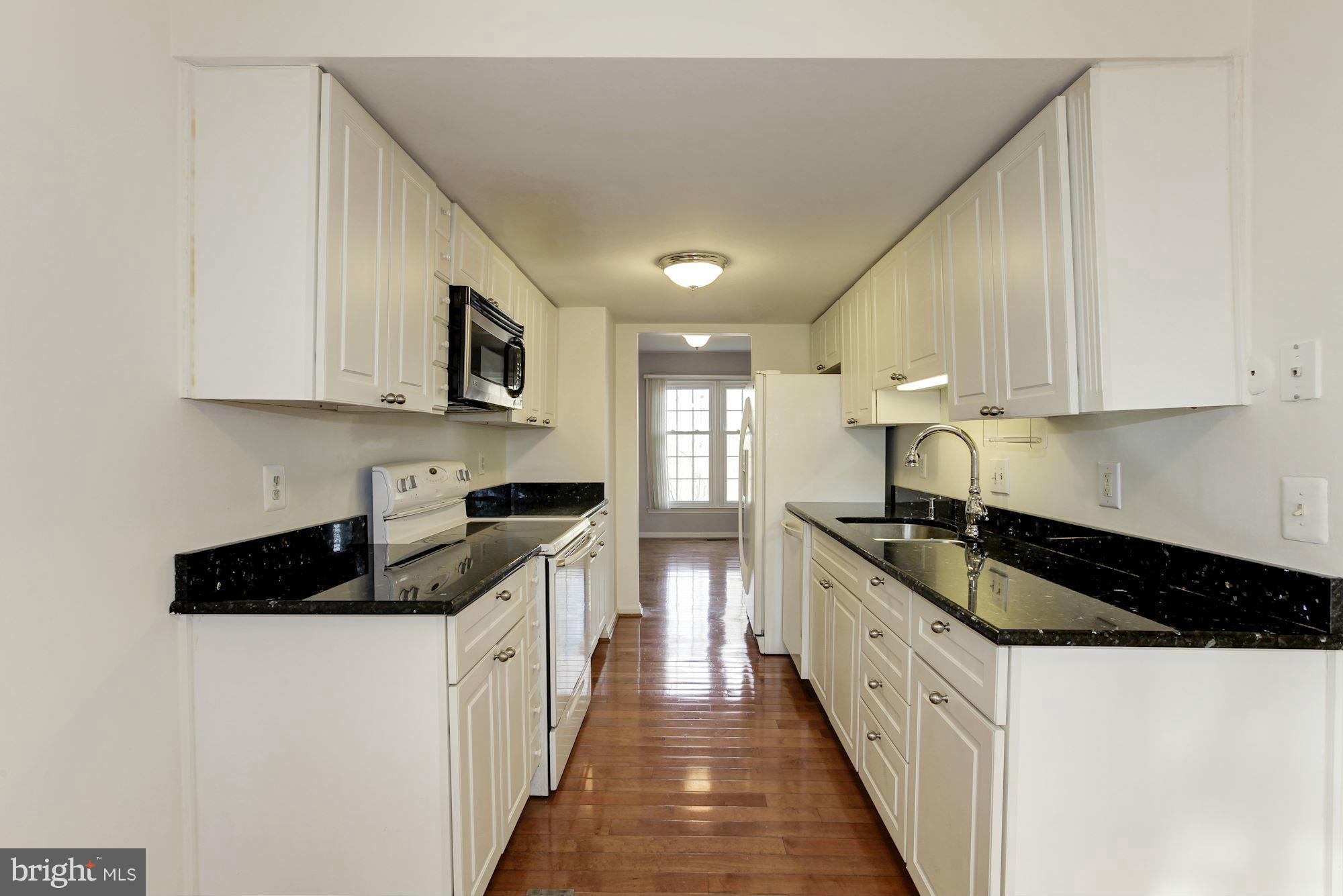 7328 Greentree Road Bethesda, MD 20817 - Photo 10 of 30 Kitchen