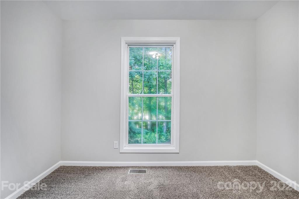 708 Cove Road Gastonia, NC 28052 - Photo 17 of 19 Gallery Image 17