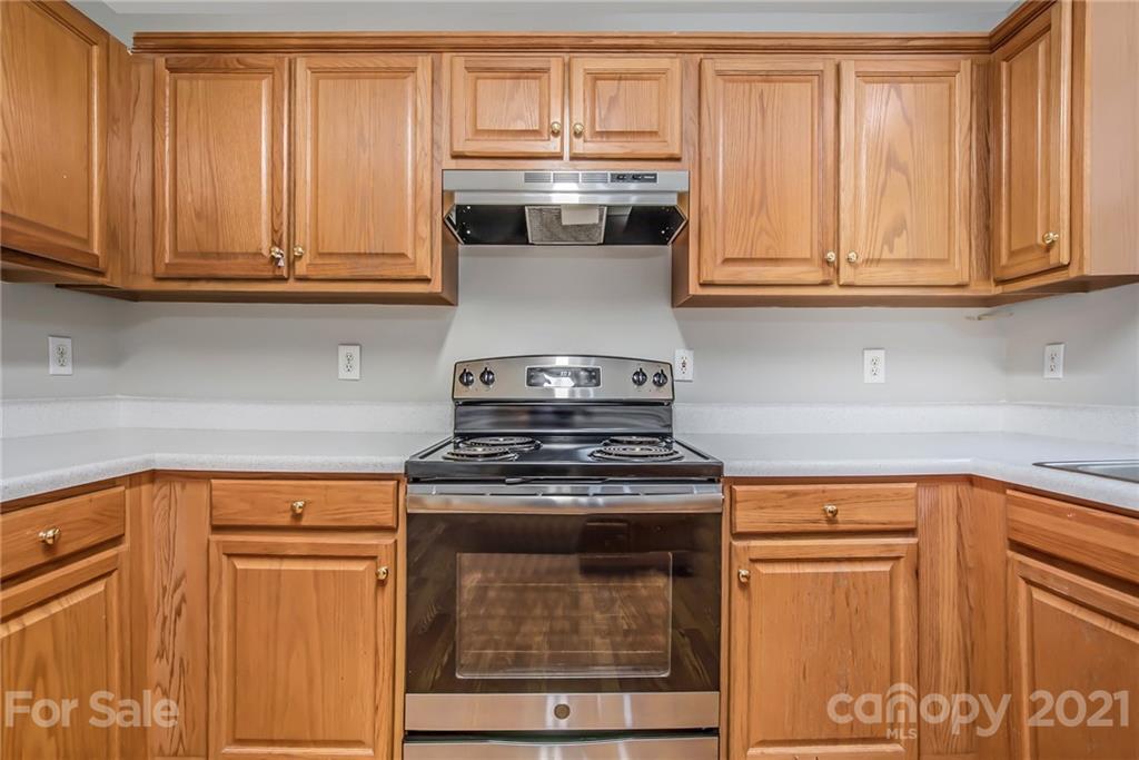 708 Cove Road Gastonia, NC 28052 - Photo 6 of 19 Gallery Image 6