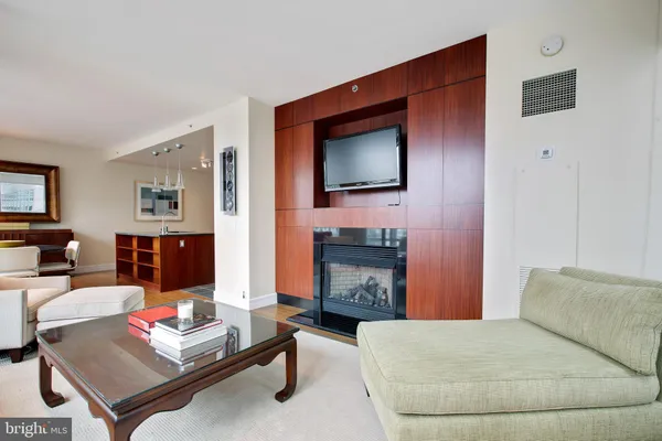 $6,600 | 1414 South Penn Square, Unit 10F, Philadelphia, PA 19102