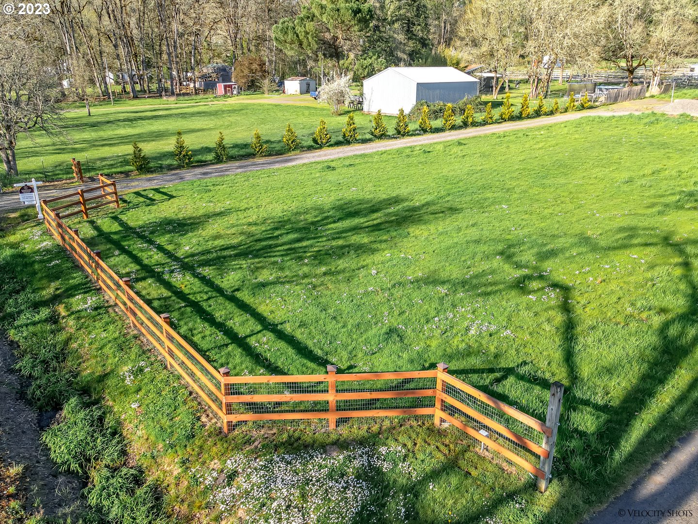23212 Southeast Filbert Road Eagle Creek, OR 97022 - Photo 4 of 28 Gallery Image 4