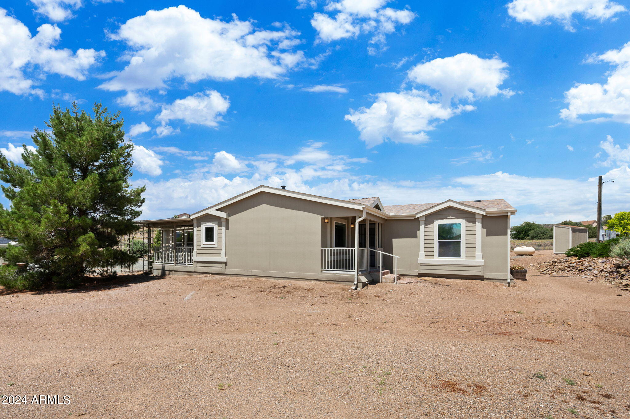 13950 Henderson Road Dewey, AZ 86327 - Photo 1 of 28 4-Front of Home