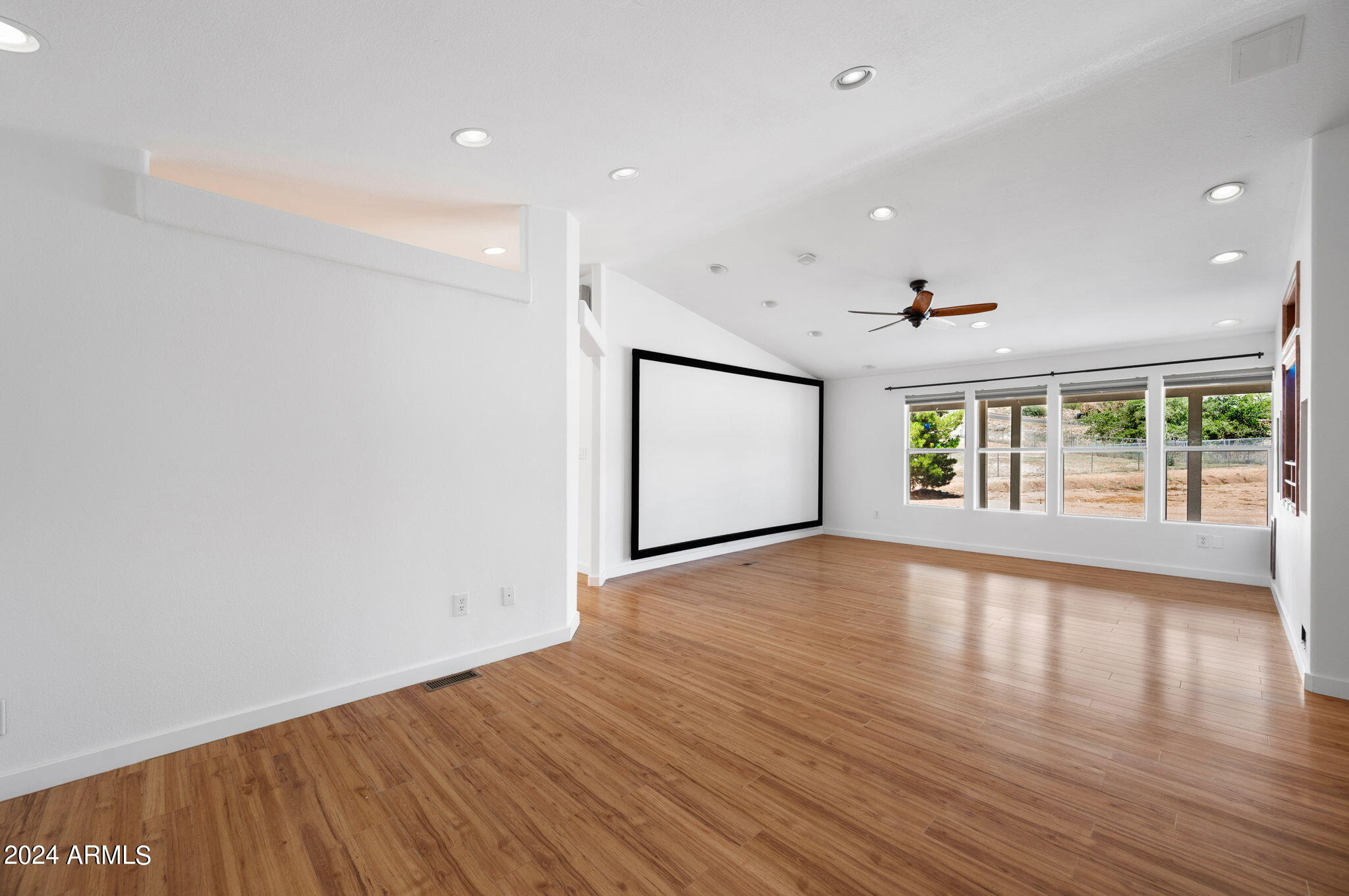 13950 Henderson Road Dewey, AZ 86327 - Photo 6 of 28 3-Media Room