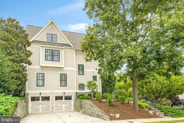 $2,275,000 | 2807 1st Road North, Arlington, VA 22201