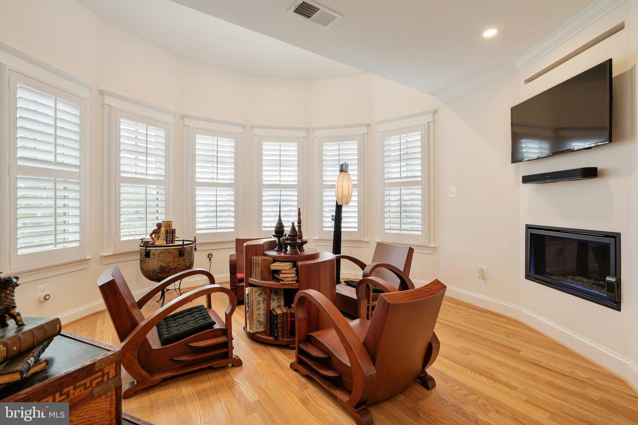 2807 1st Road North Arlington, VA 22201 - Photo 32 of 36 Gallery Image 32