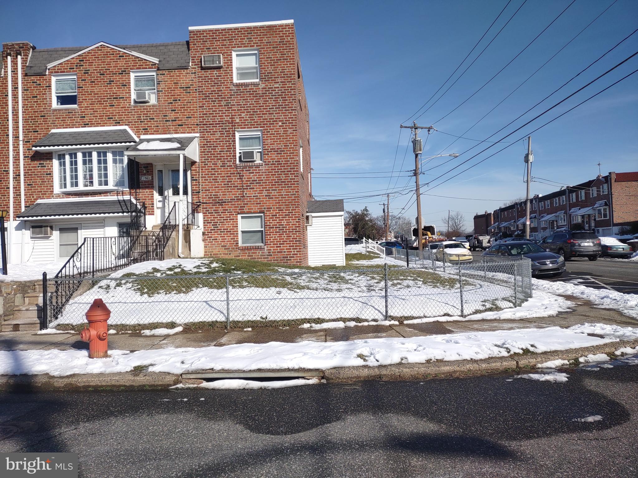 12601 Chilton Road Philadelphia, PA 19154 - Photo 2 of 37 Lower entry ! Handicap accessable, 3 entrys