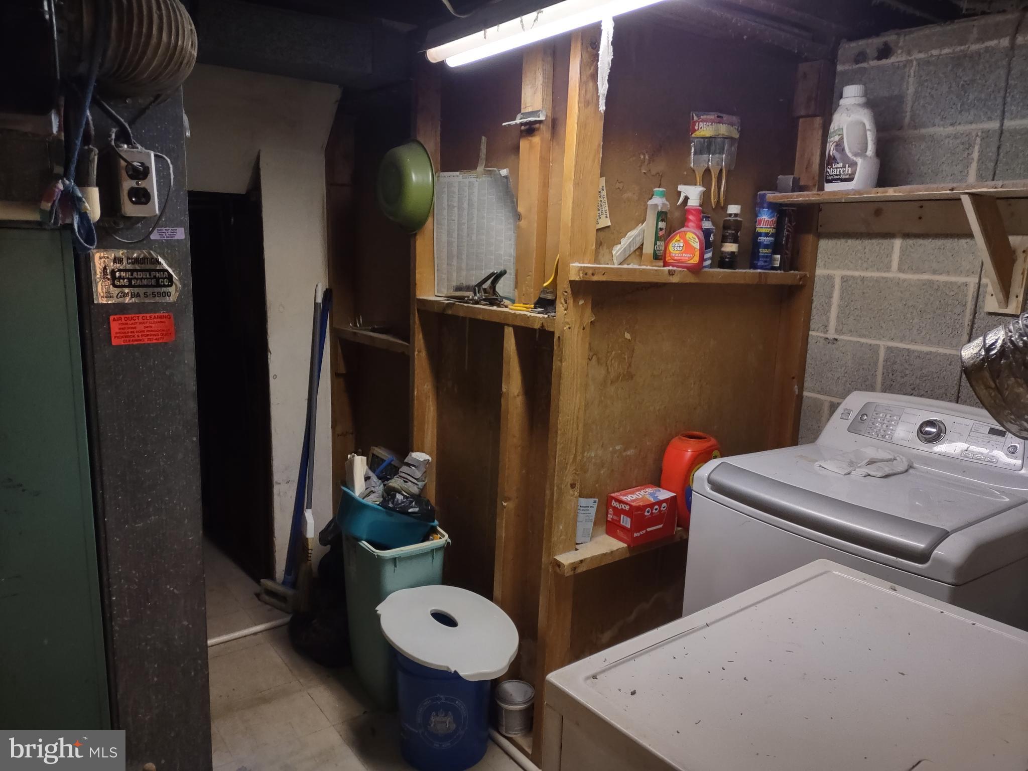12601 Chilton Road Philadelphia, PA 19154 - Photo 36 of 37 Laundry Room !!