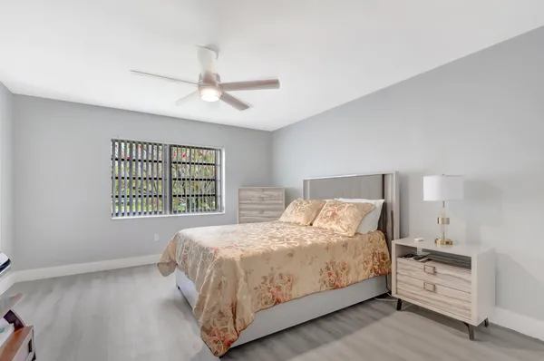 $4,200 | 21214 Lago Circle, Unit 8F, Boca Raton, FL 33433