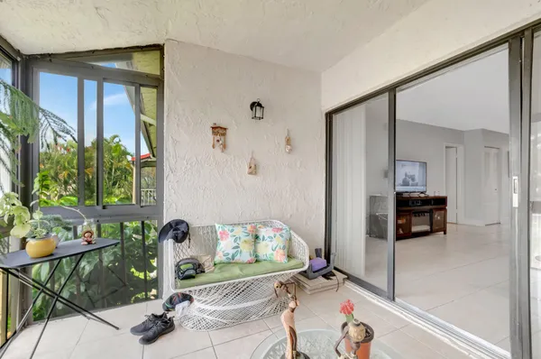 $4,200 | 21214 Lago Circle, Unit 8F, Boca Raton, FL 33433