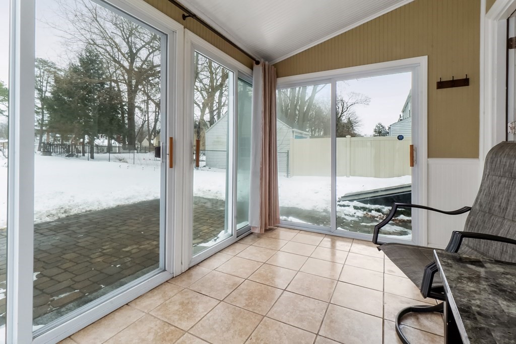 173 Gillette Avenue Springfield, MA 01118 - Photo 31 of 39 Gallery Image 31