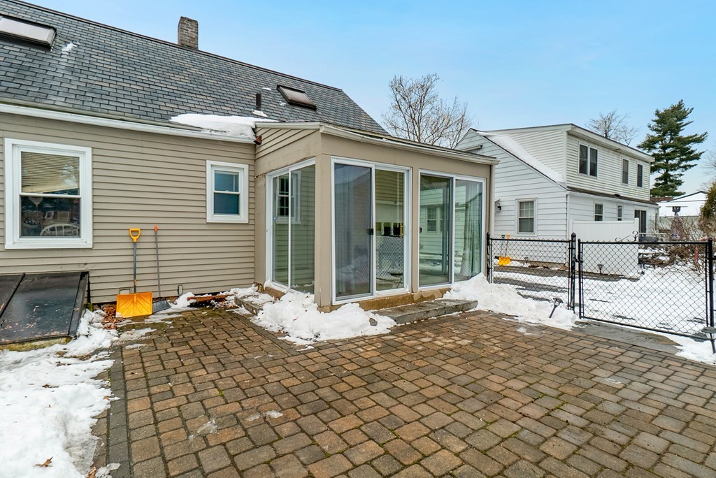 173 Gillette Avenue Springfield, MA 01118 - Photo 35 of 39 Gallery Image 35