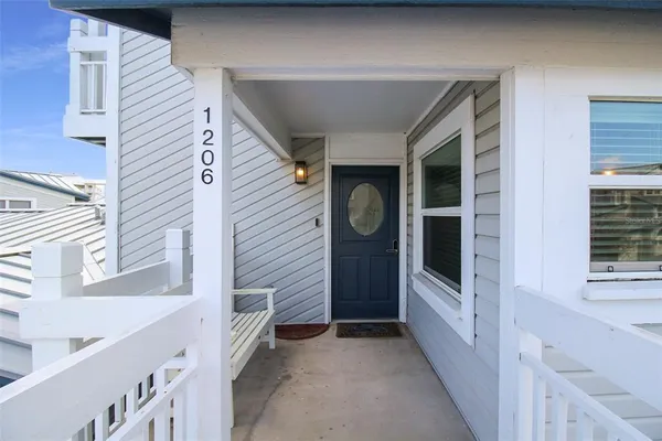 a view of a entryway of the house