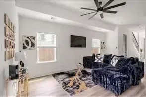 $2,385 | 964 Lucky Street, Unit B, Houston, TX 77088